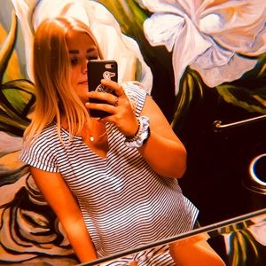 Meet your Posher, Claire